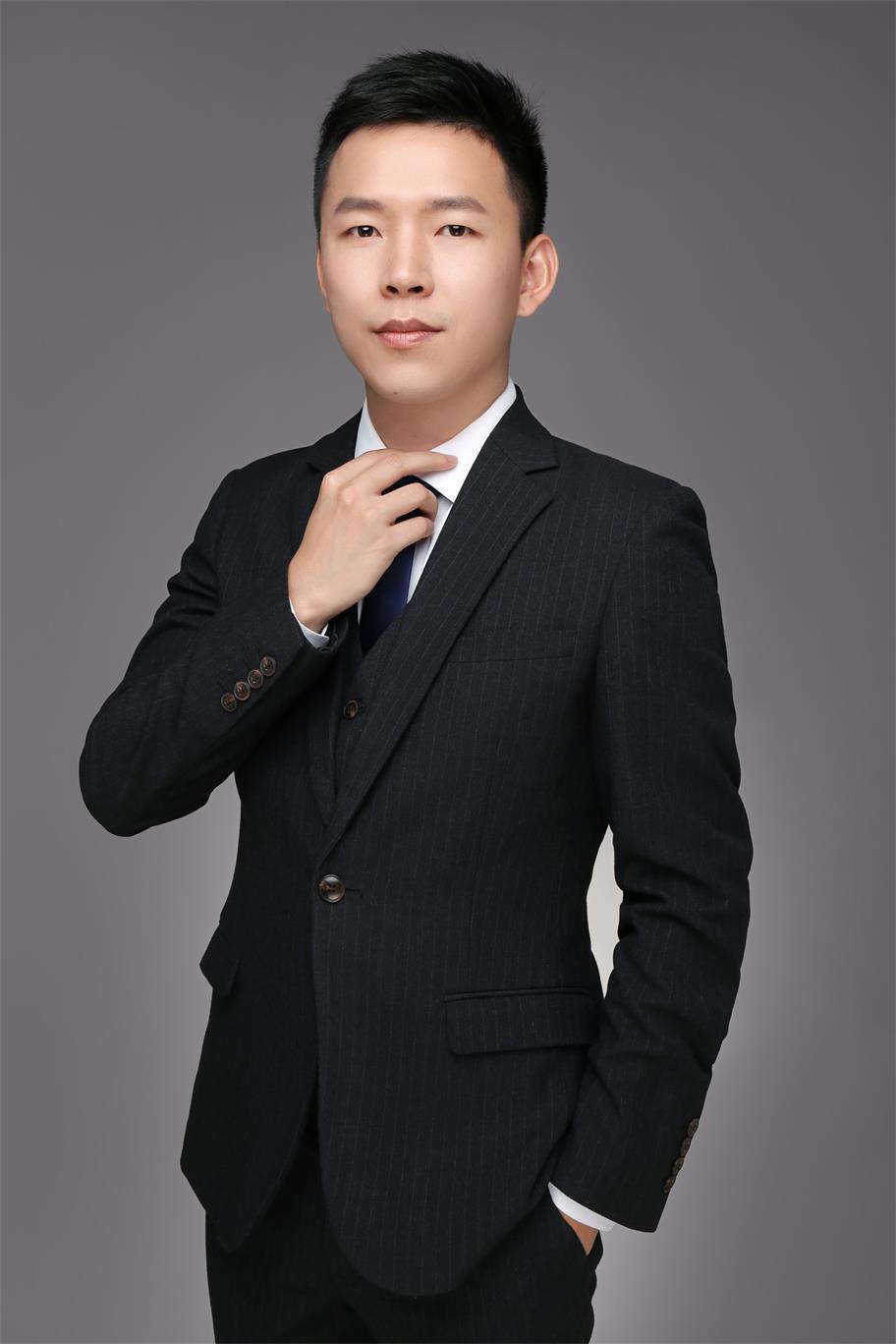 练友树 视觉与舞美负责人